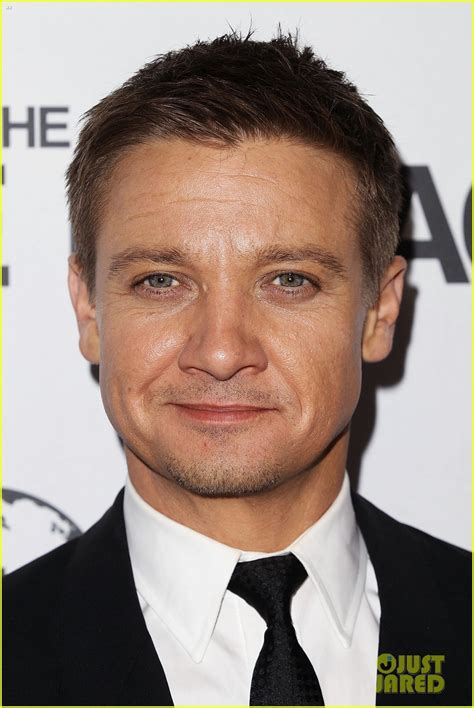 did jeremy renner return to bourne.